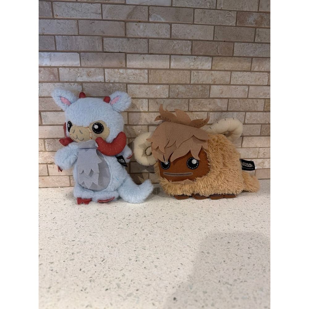 Disney Stitchlings Tauntaun Plush Bundle Star Wars